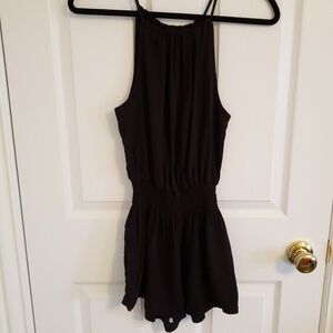 Forever 21 short romper never worn size S